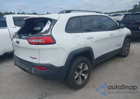 2016 Jeep Cherokee Trailhawk from USA, damaged, VIN 1C4PJMBB8GW146185